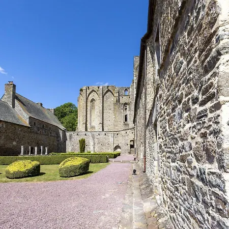 Normandy Fireplace Retreat Hambye