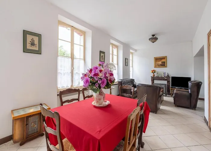 Normandy Fireplace Retreat Hambye